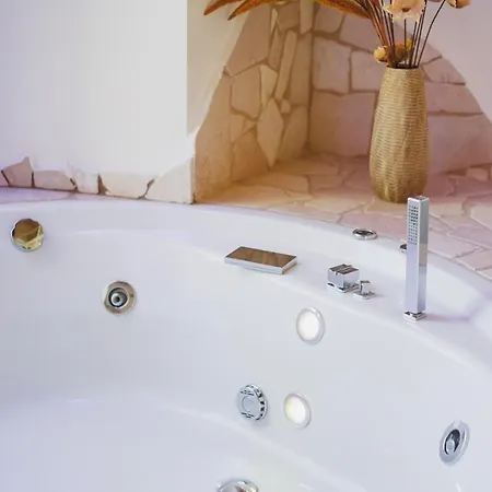 Ventidue Venti Luxury Tramontana توري آه ماري